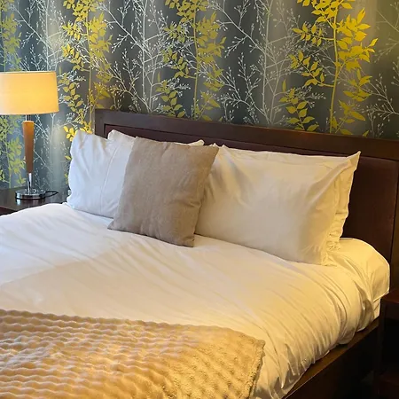The Gillygate 3*