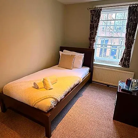The Gillygate Hotel 3*