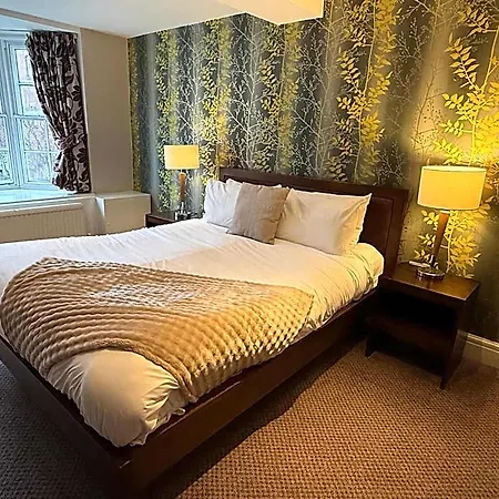 The Gillygate Hotel
