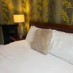The Gillygate Отель