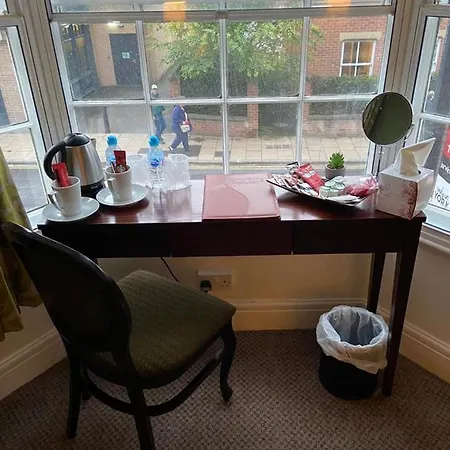 Gillygate Bar & Tea 3* York